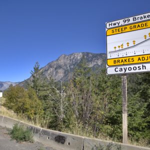 Reizen - Cayoosh Point Break Check Highway 99 Canada