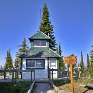 Reizen - Mount Revelstoke Fire Lookout British Colombia Canada