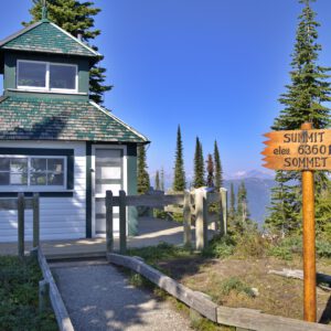 Reizen - Mount Revelstoke Fire Lookout British Colombia Canada