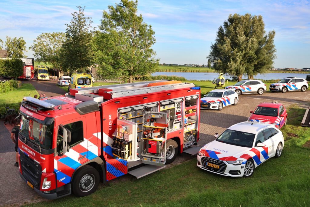 Persoon bekneld aan de Wolvenjacht in Zwartsluis