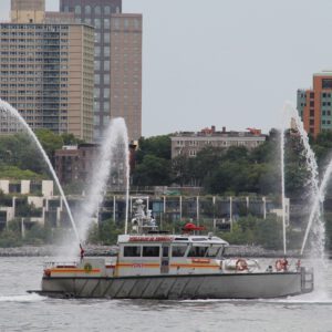 Hulpverlening - FDNY Fireboat New York (NYC) USA