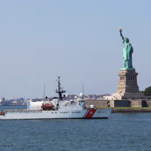 Reizen - Statue of Liberty and U.S. Coast Guard New York (NYC) USA