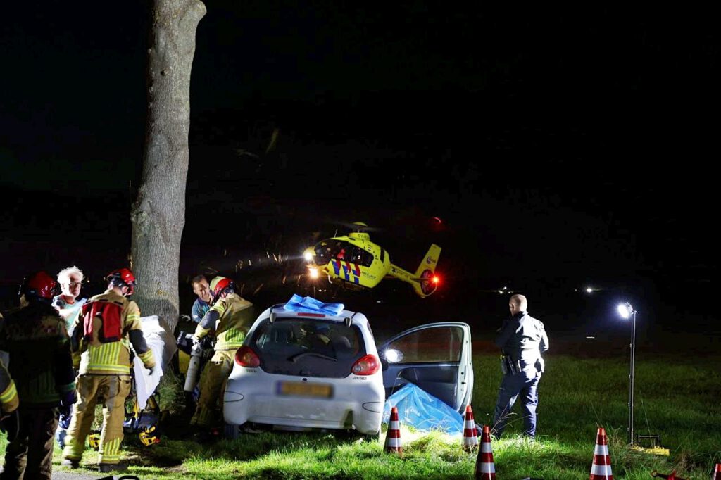 Bestuurder raakt gewond bij ongeval op de A.F. Stroinkweg bij Scheerwolde